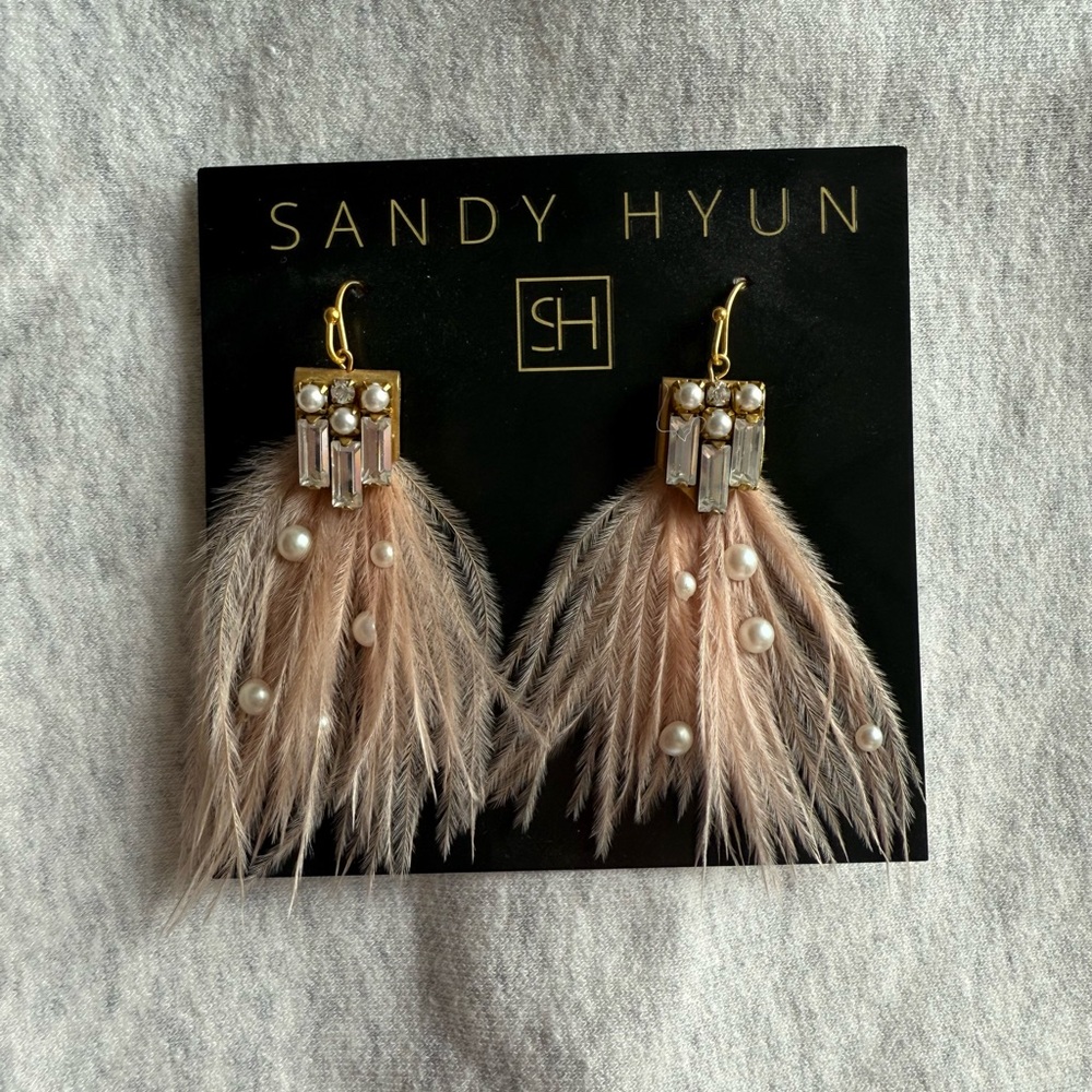 Gorgeous Sandy Hyun bridal earrings